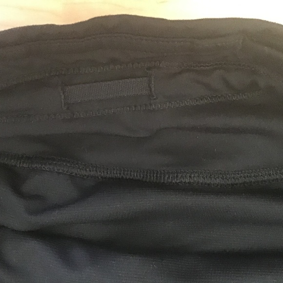 Lululemon shorts - Picture 4 of 5